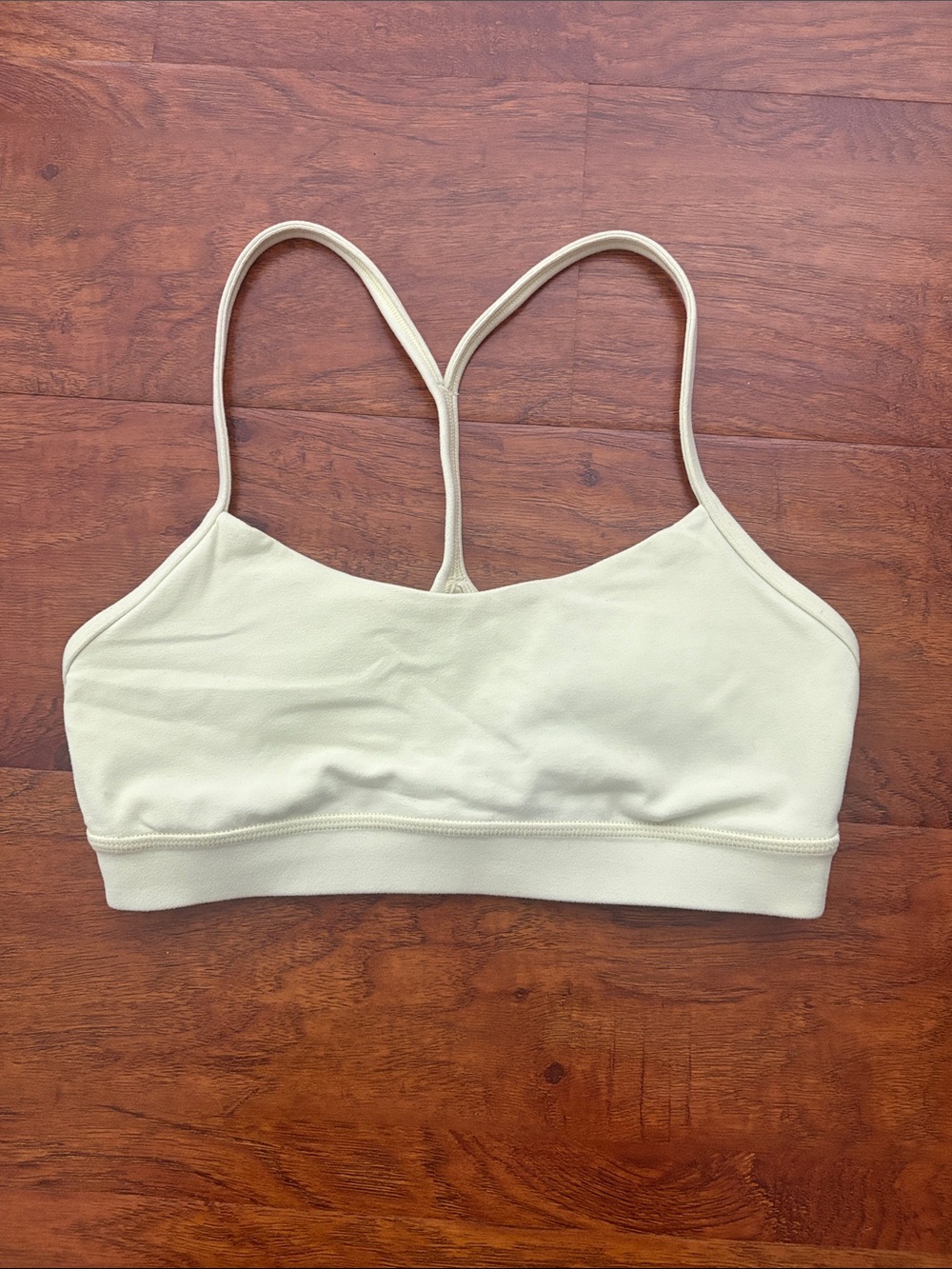 lululemon athletica Lightweight Strappy Bralette. Pale yellow. Size 4